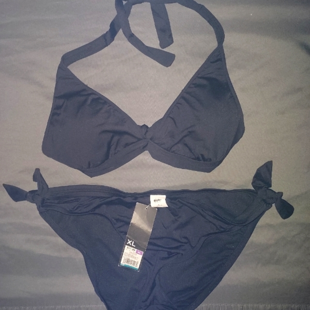 5/$25 NWT Mossimo Black Bikini+